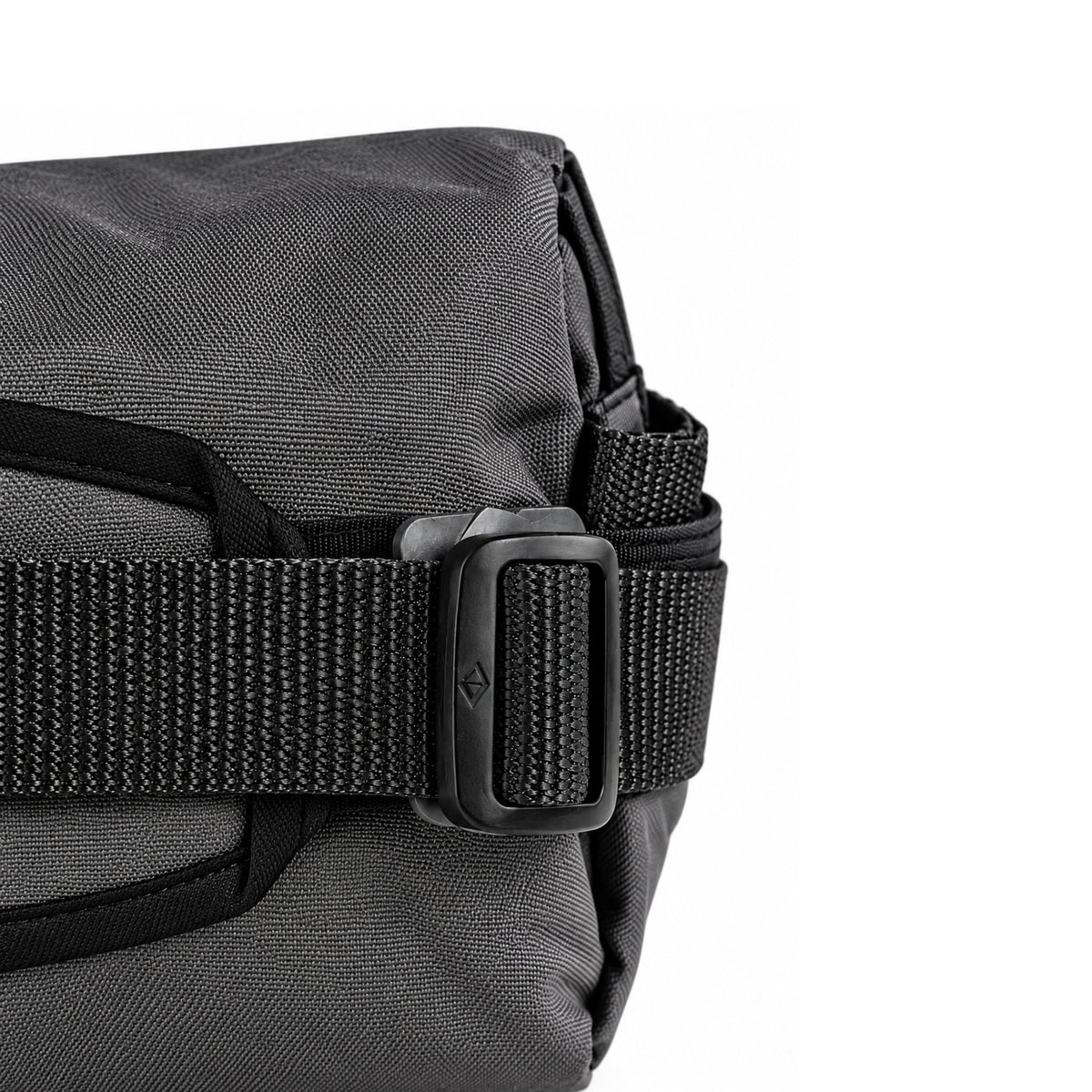CAPTAIN 01 DUFFLE BAG